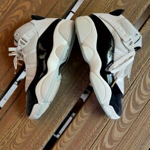 Nike Air Jordan 6 Rings Sneakers Size 1Y Youth Black/White EUC